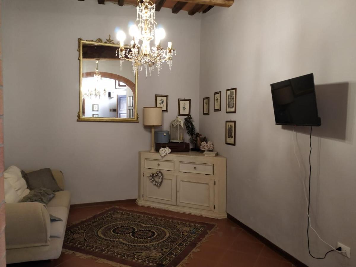 Borgo Antico Villa Lari Buitenkant foto
